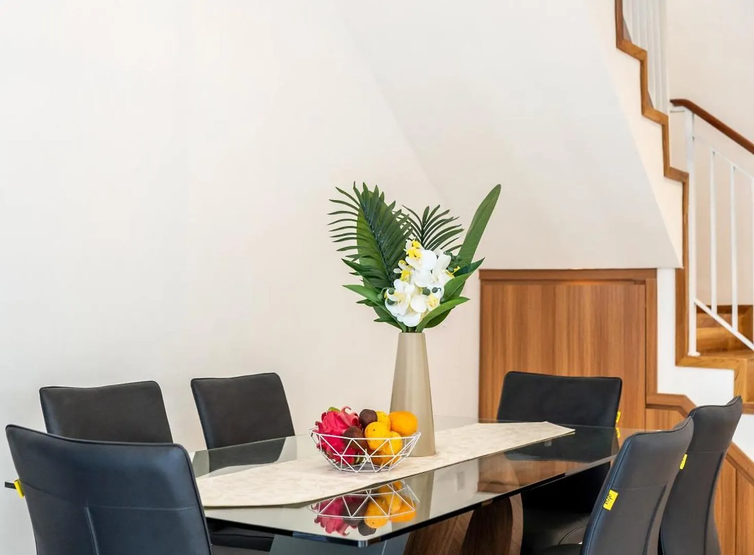 Uluwatu Villa Carina Bali - 4 Bedrooms With Ensuites, Rooftop Sunset Bar, Pool, Workstation, Quiet And Central Ungasan  Indonesia